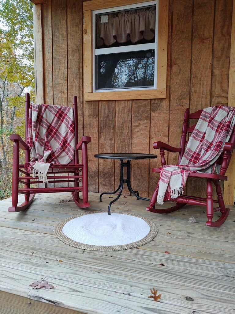 Barn Door Red - All-In-One Resin Paint for Furniture & Cabinets