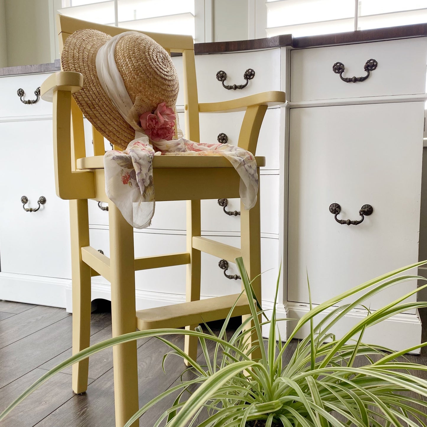 Sunflower - All-In-One Resin Paint for Furniture & Cabinets