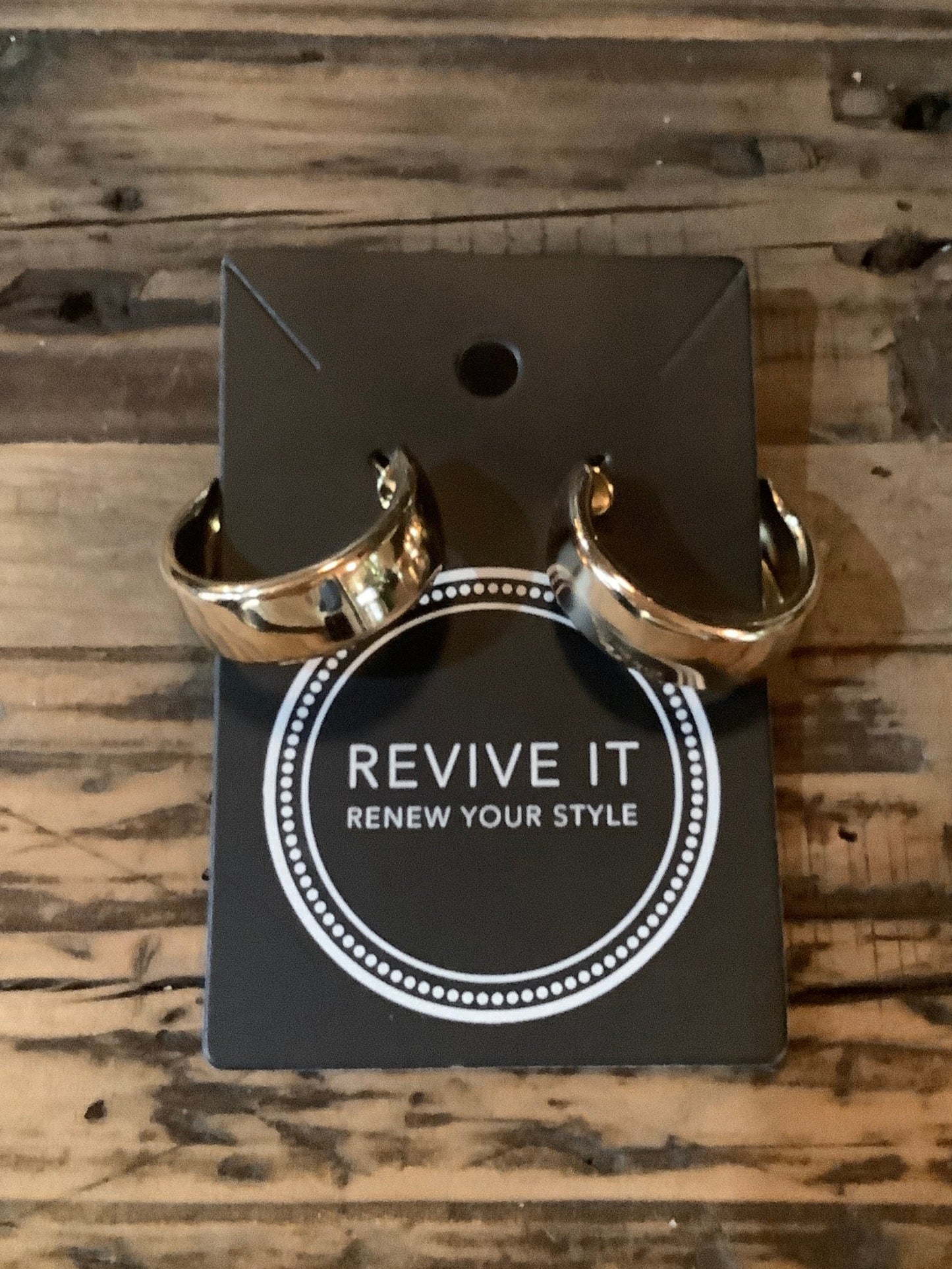 Classy Gold Hoops Earrings